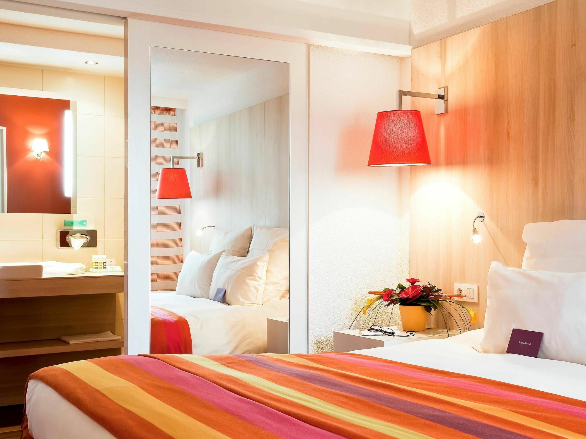 Mercure Pau Palais Des Sports Zewnętrze zdjęcie